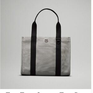 Lululemon Athletica Black and Gray Tote